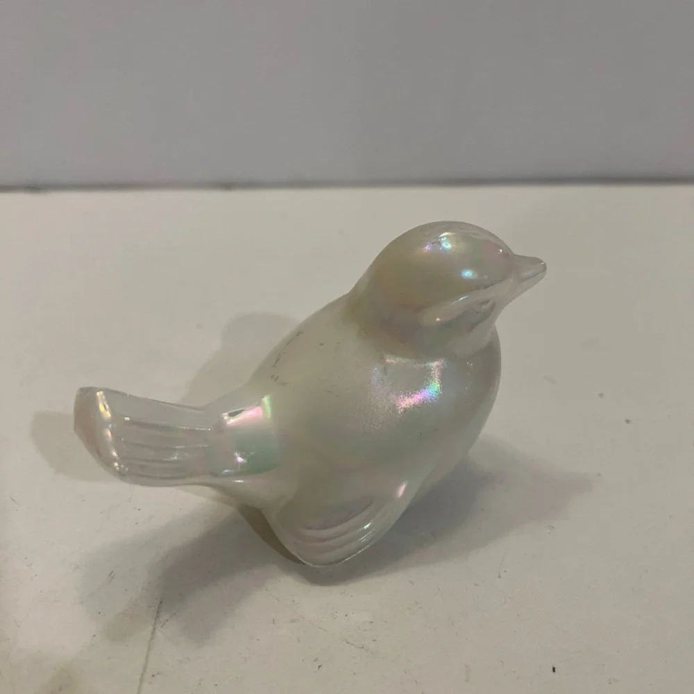 Vtg FENTON Hand Blown Iiridescent Signed Dove Love Bird Figurine
